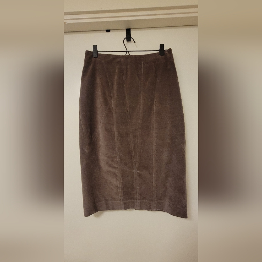 Elegant Brunello Cucinelli Pencil Skirt
